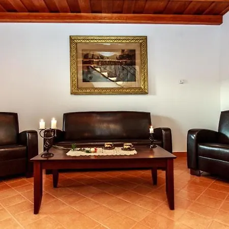 Pensjonat Kekparkany Vendeghaz Rátka